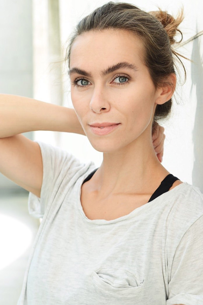 Model: Charleen 64707