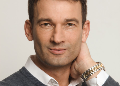 Model: Christian 67105