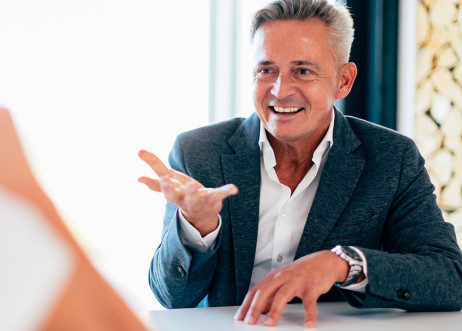 Model: Matthias 85732