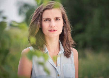 Model: Valerie 89969