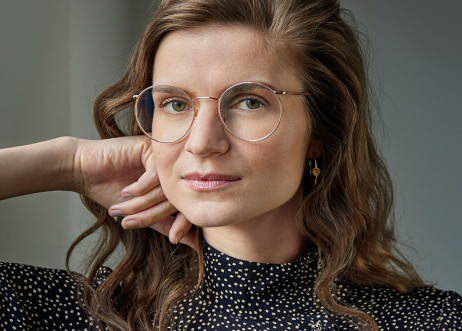 Model: Valerie 89973