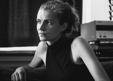 Model: Valerie 89978