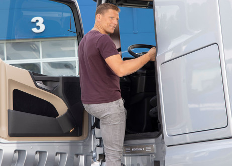 Model: Alexander 90107